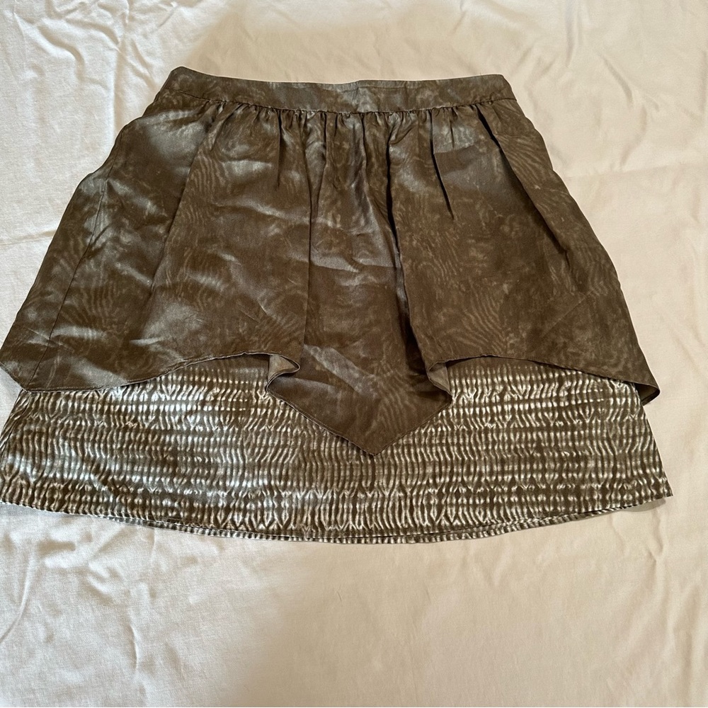 Banana Republic 100 % Silk Skirt Olive Color Size 6.